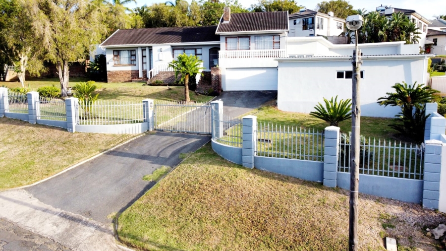 3 Bedroom Property for Sale in Beacon Bay Eastern Cape